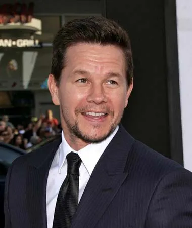 Mark-Wahlberg-producer