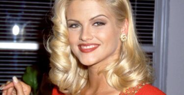 Anna Nicole Smith Cause of Death: The Tragic End of a Glamour Icon